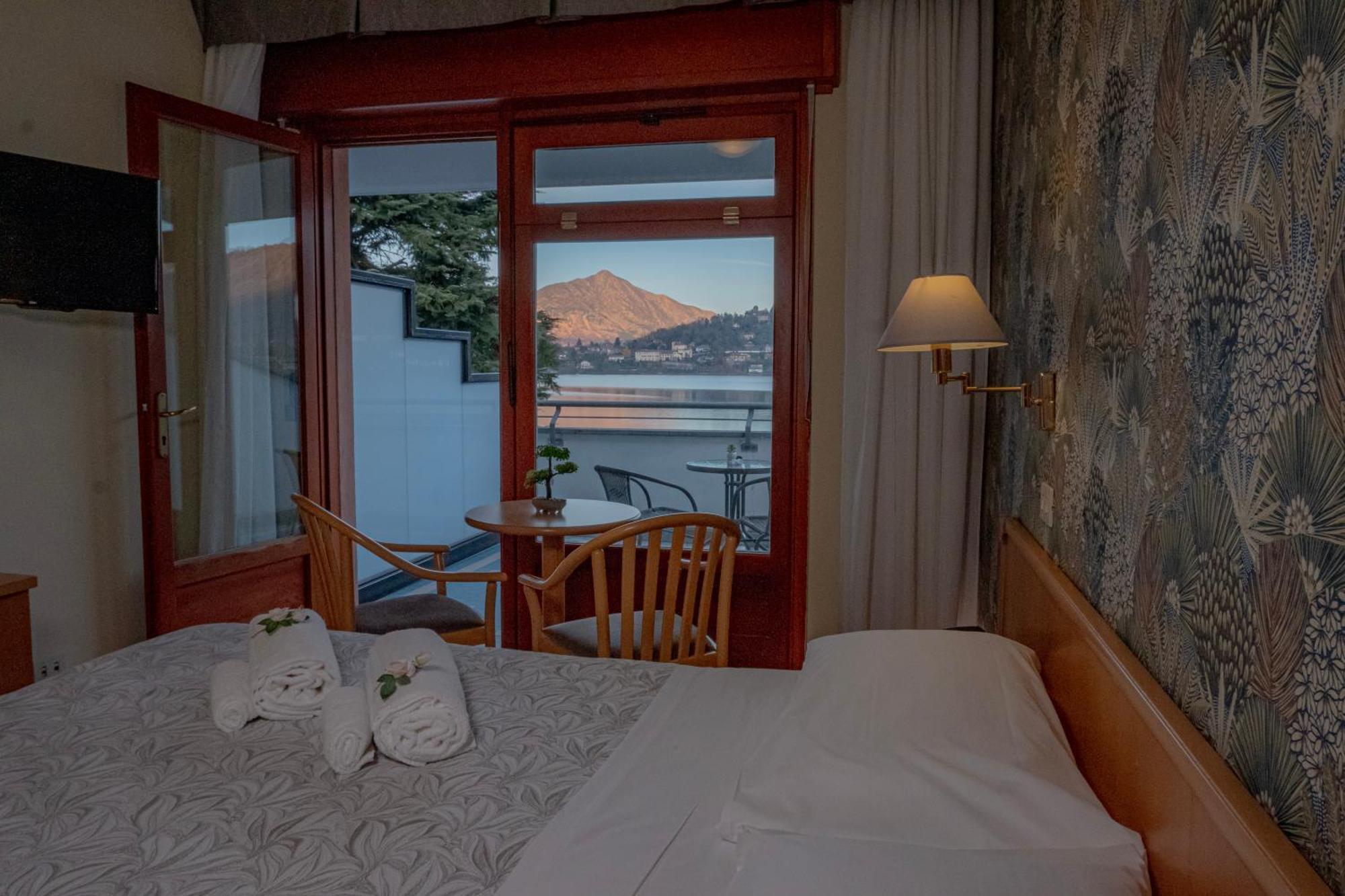 Hotel Chalet Del Lago Avigliana Exterior photo