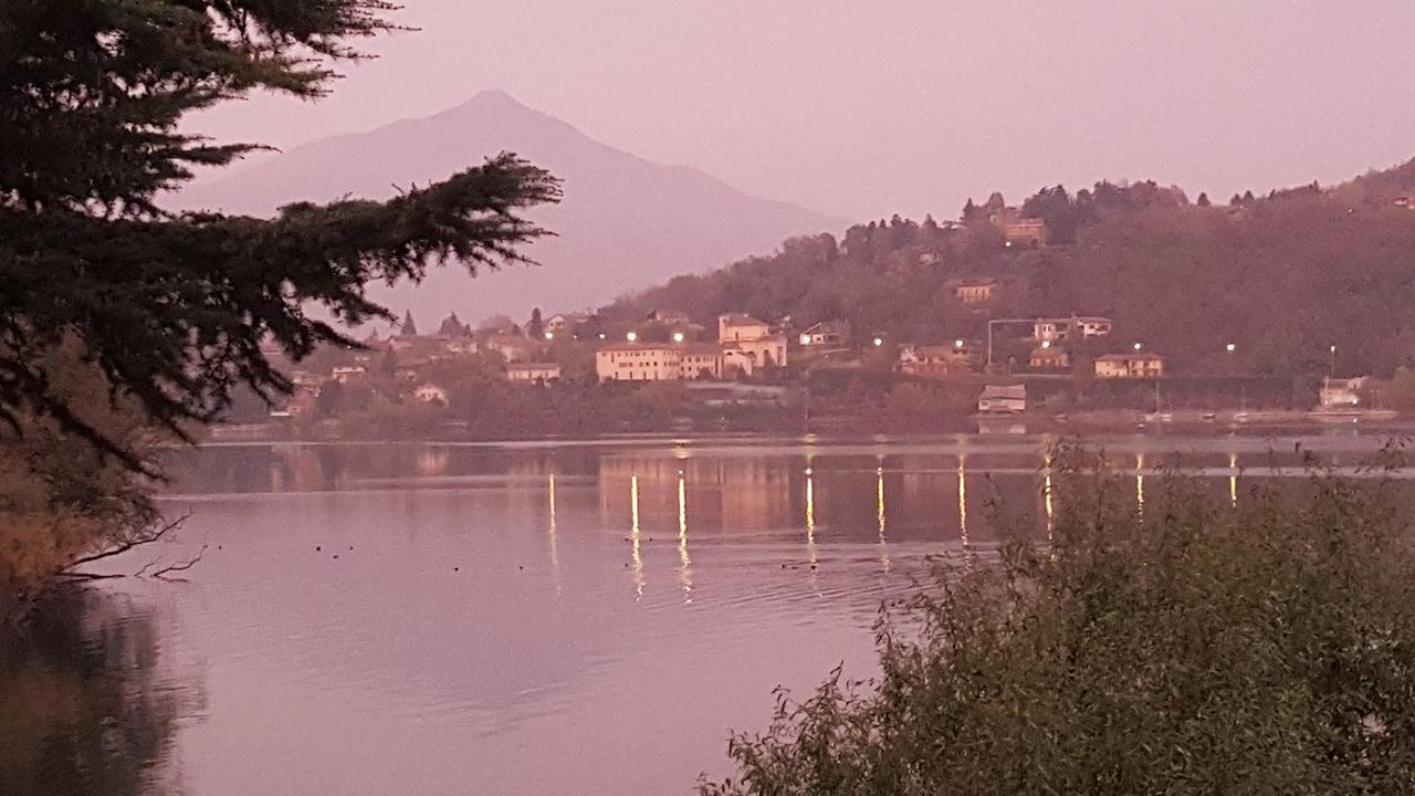 Hotel Chalet Del Lago Avigliana Exterior photo