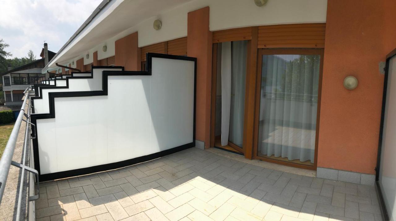 Hotel Chalet Del Lago Avigliana Exterior photo